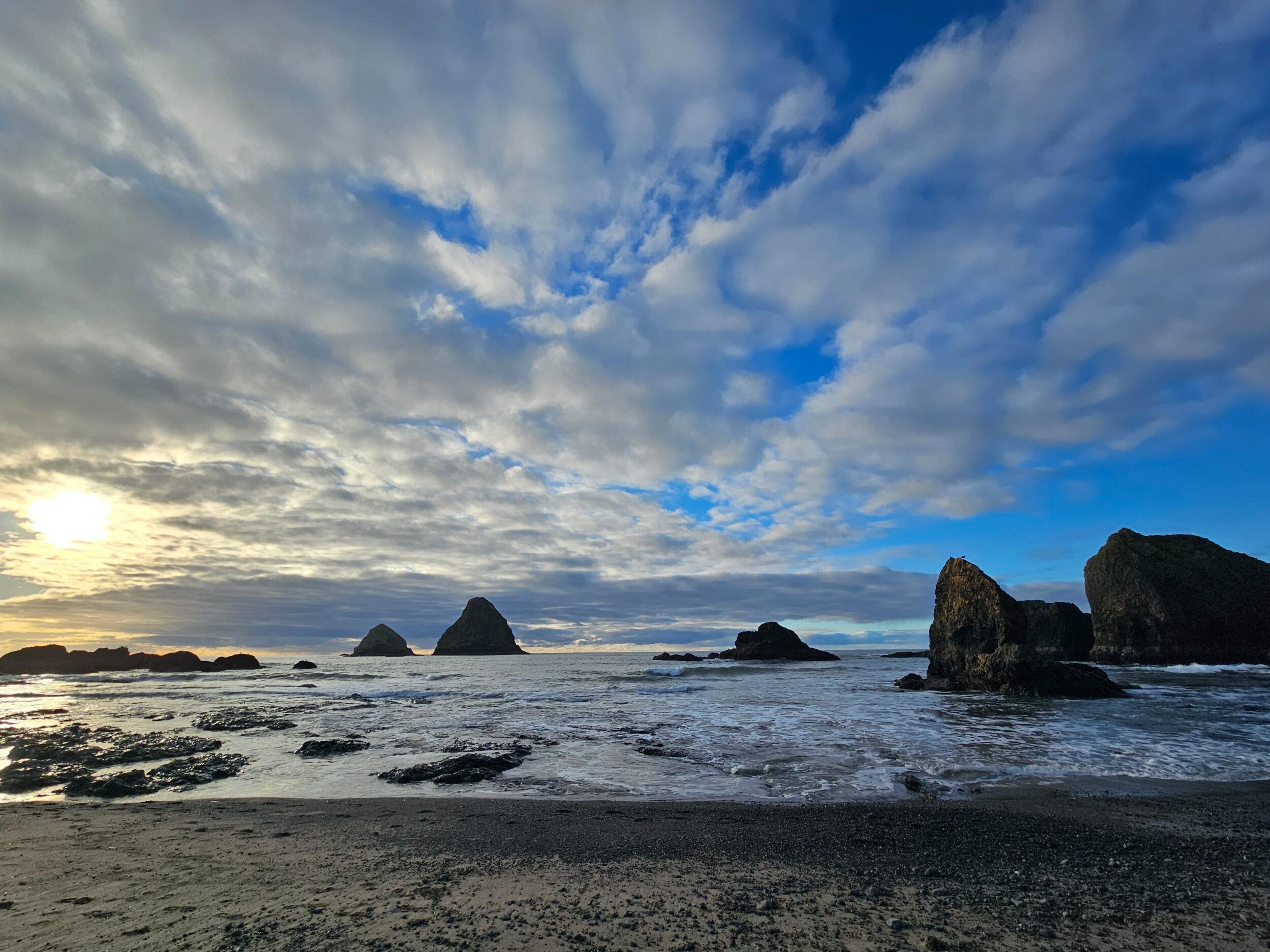 Picture of Search for Agates at Tunnel Beach