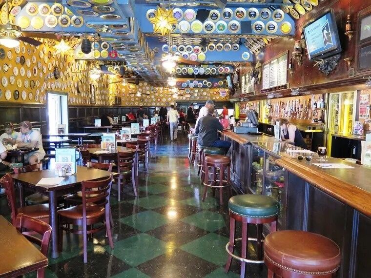 Picture of Flying Saucer Draught Emporium