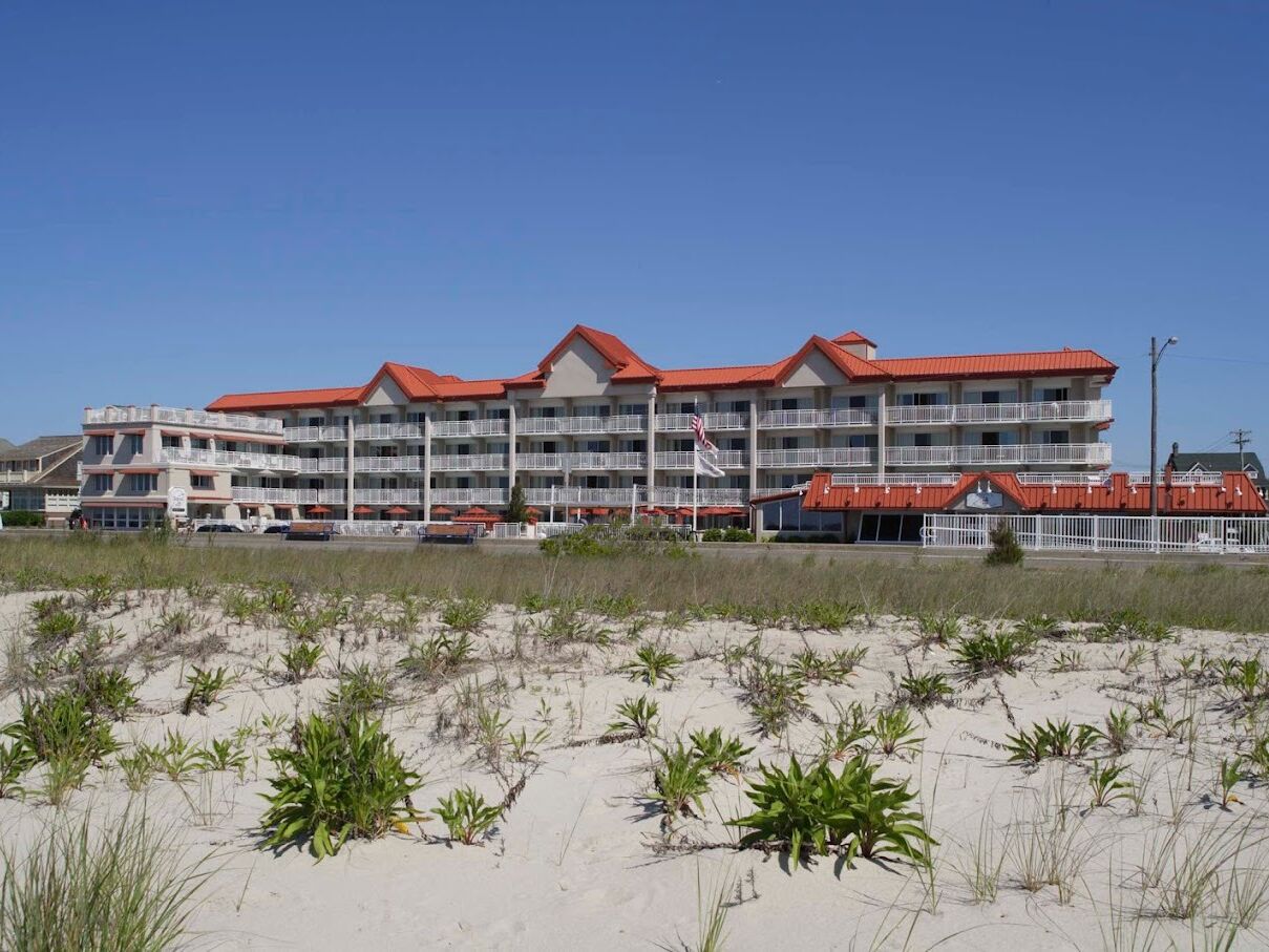 Picture of Montreal Beach Resort