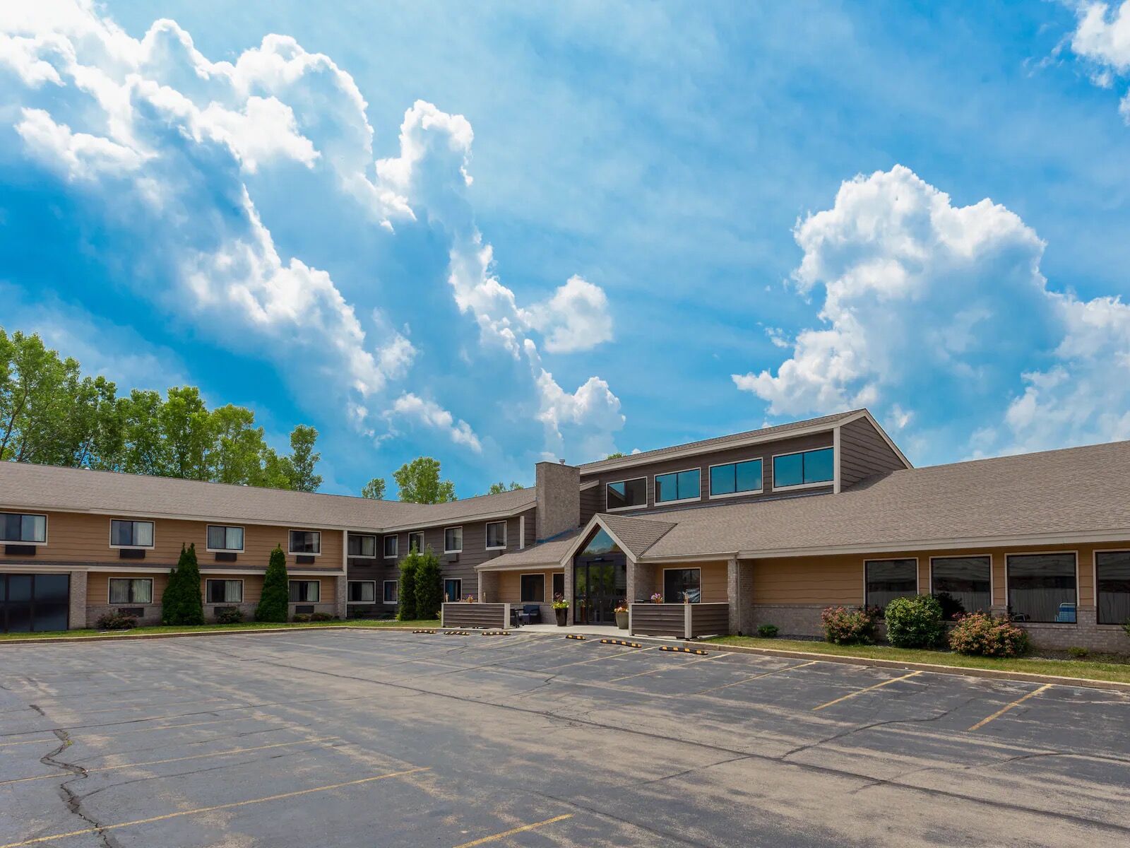 Picture of AmericInn by Wyndham Hartford WI