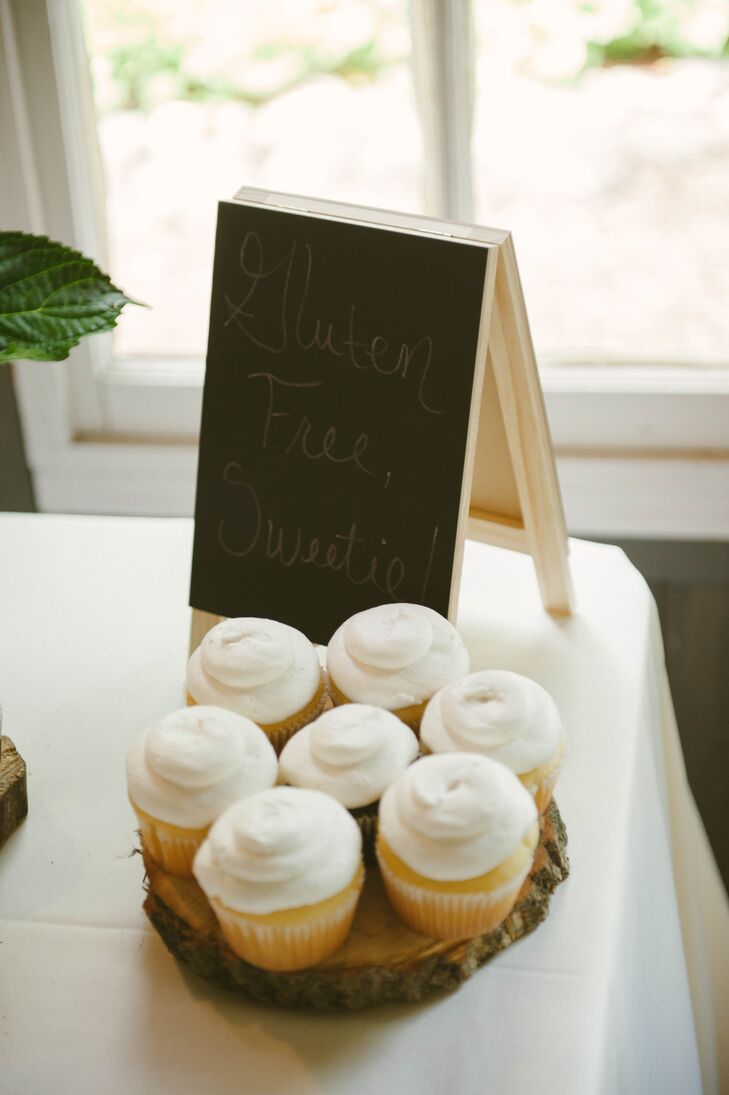 Katie and Garret incorporated elements in their wedding that were relevant to their families. Making sure that all their guests' food allergy needs were met was a top priority.