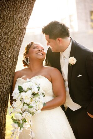 A Neutral-Tone Wedding at Noah’s Event Venue