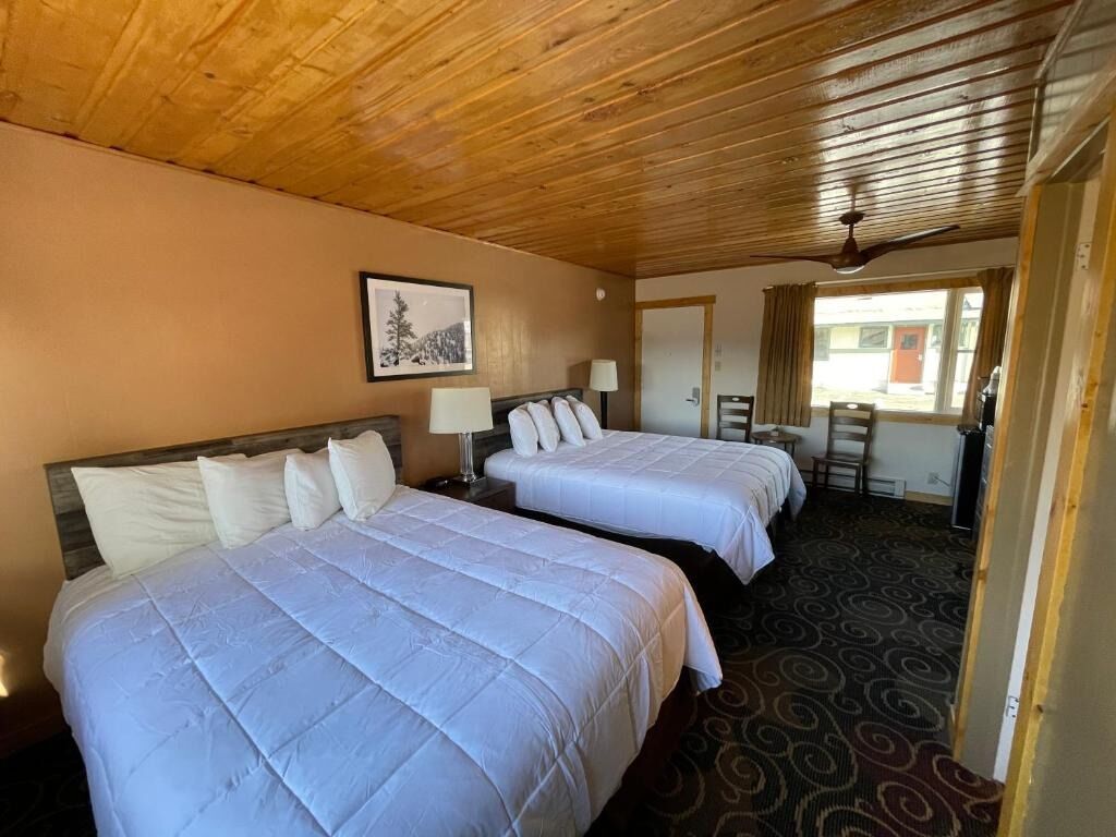 Picture of Estes Mountain Inn