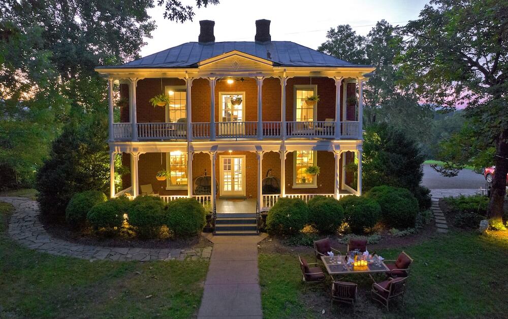 Picture of Red Hill Bed and Breakfast