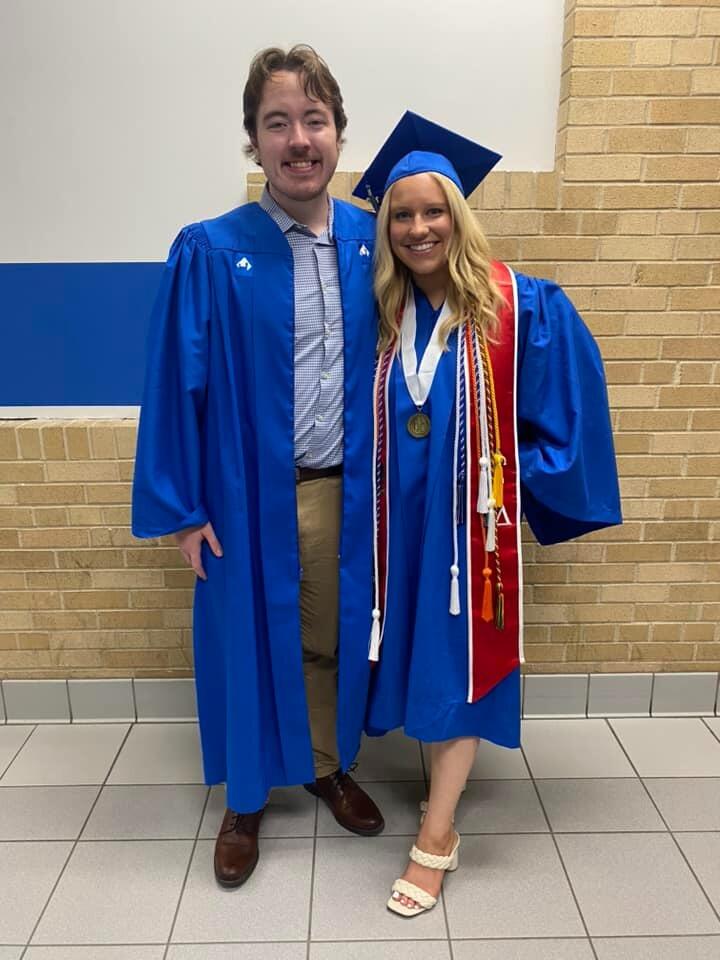 They graduated!!! Ryan moved back to Hampshire for student teaching and Abby began her first semester of her master's program later that summer. 