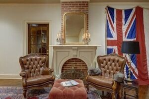 Picture of The English Merchants Inn