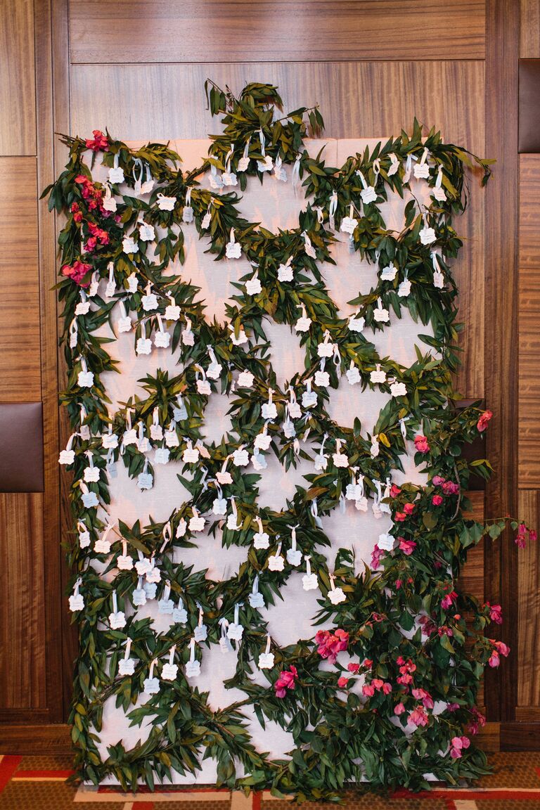Olive branch escort card display