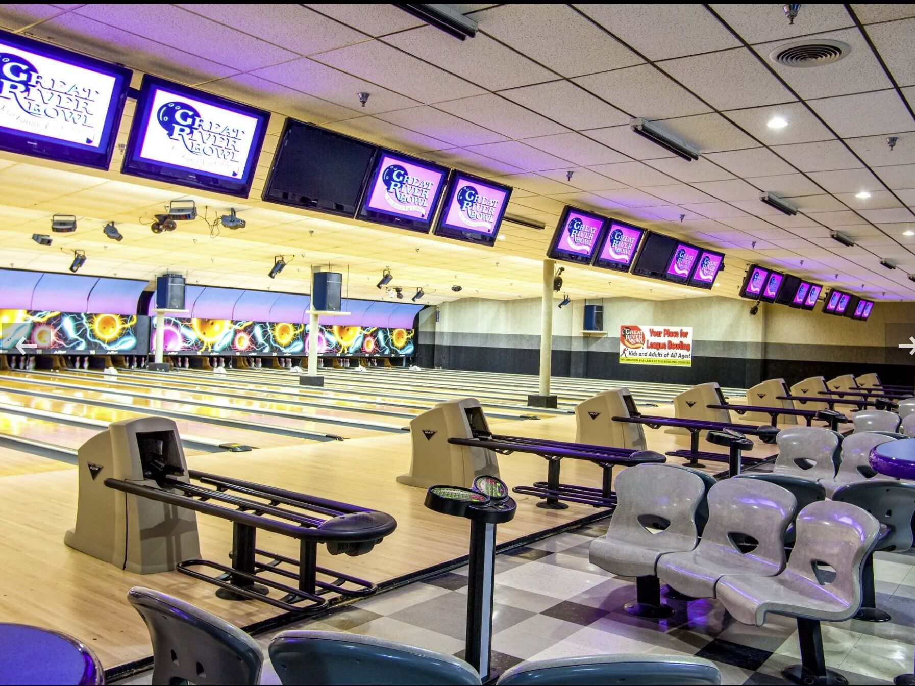 Picture of Great River Bowl & Partners Pub