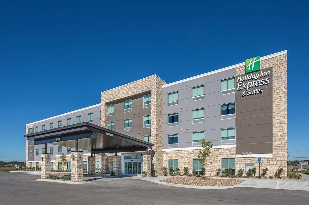 Picture of Holiday Inn Express & Suites West Omaha - Elkhorn by IHG