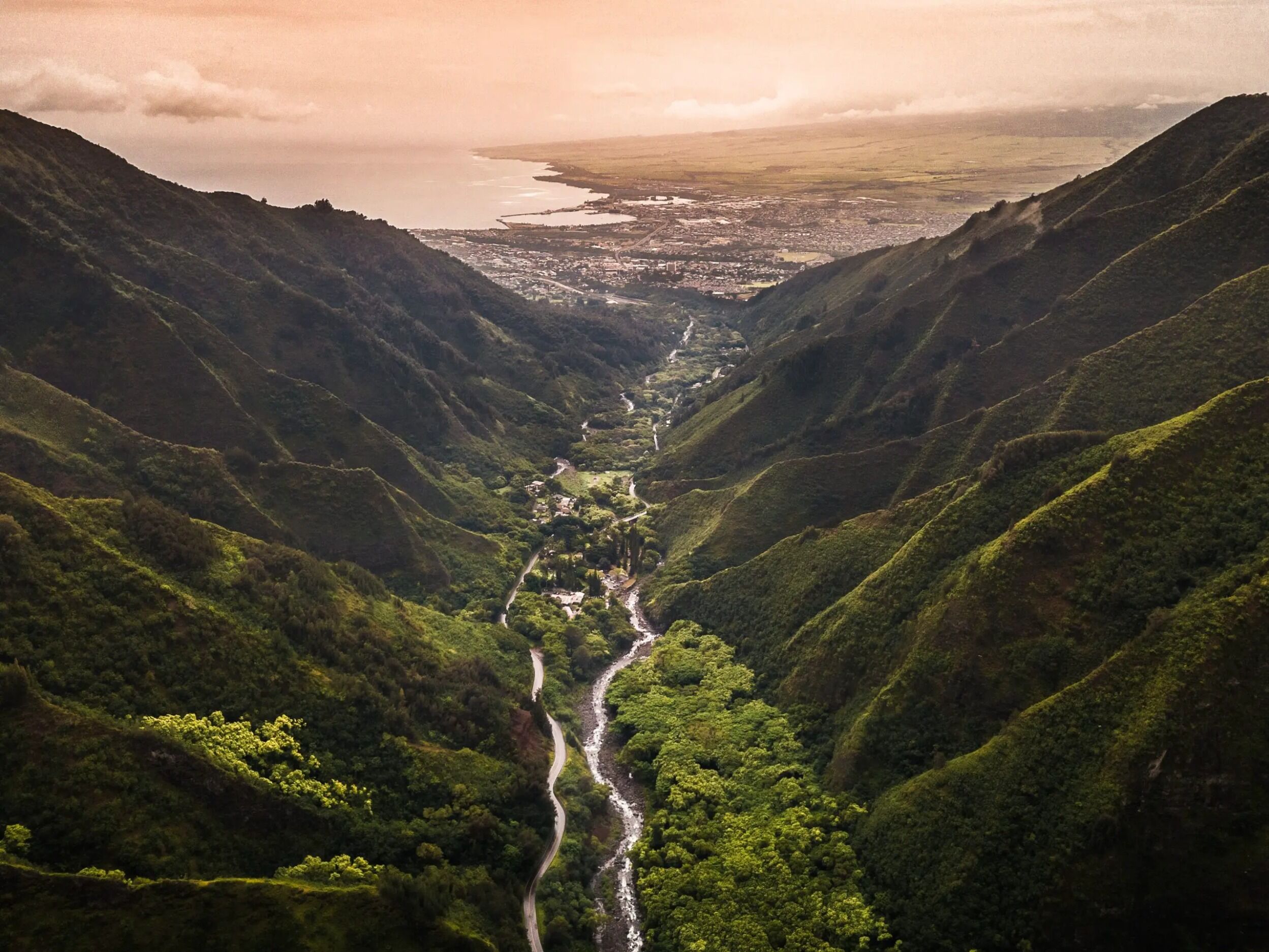 Picture of ʻĪao Valley State Monument
