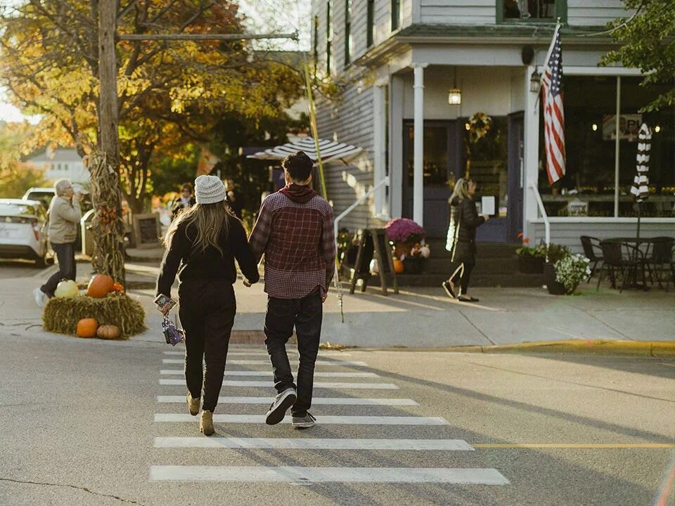 Picture of Shopping on Butler Street in Saugatuck