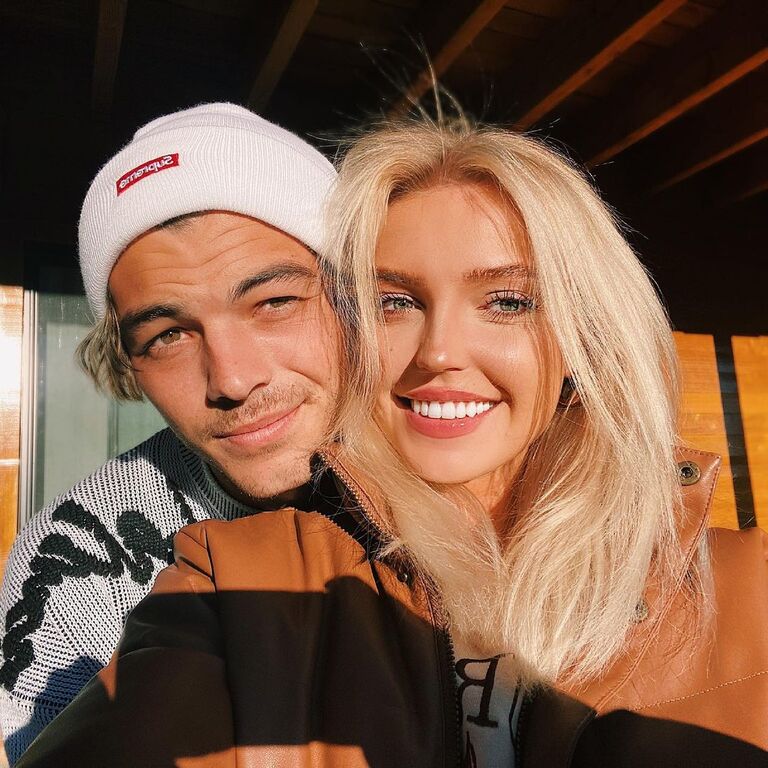 Selfie of Taylor Fritz and Morgan Riddle. 