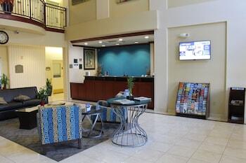 Picture of Best Western Plus Lake Elsinore Inn & Suites
