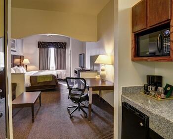 Picture of Comfort Inn & Suites