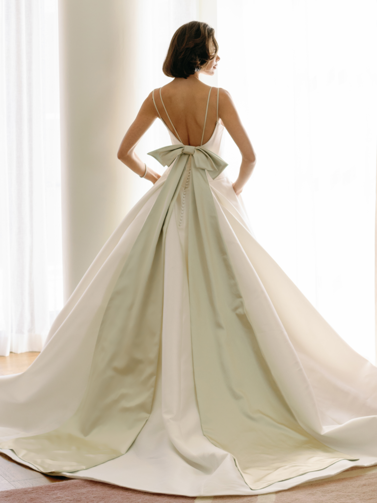25 Best Wedding Dress With A Bow Styles For 2023-2024