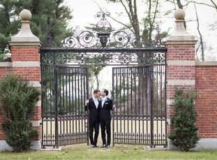 David Nurnberg (37 and works in business affairs) and Matthew Altshuler (34 and an attorney) first toured the Mansion at Natirar mid-renovation. In fa