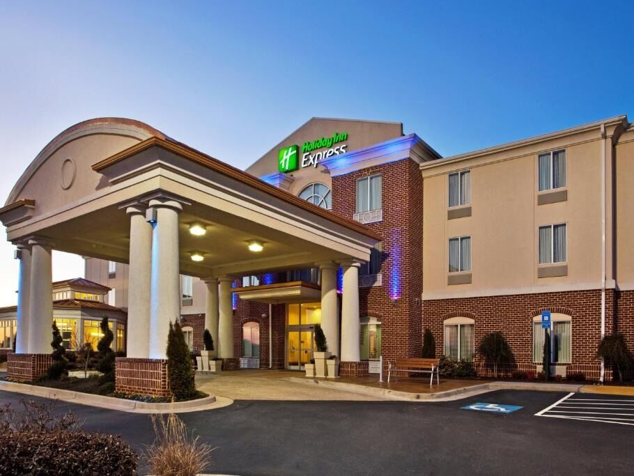 Picture of Holiday Inn Express & Suites Bremen, an IHG Hotel