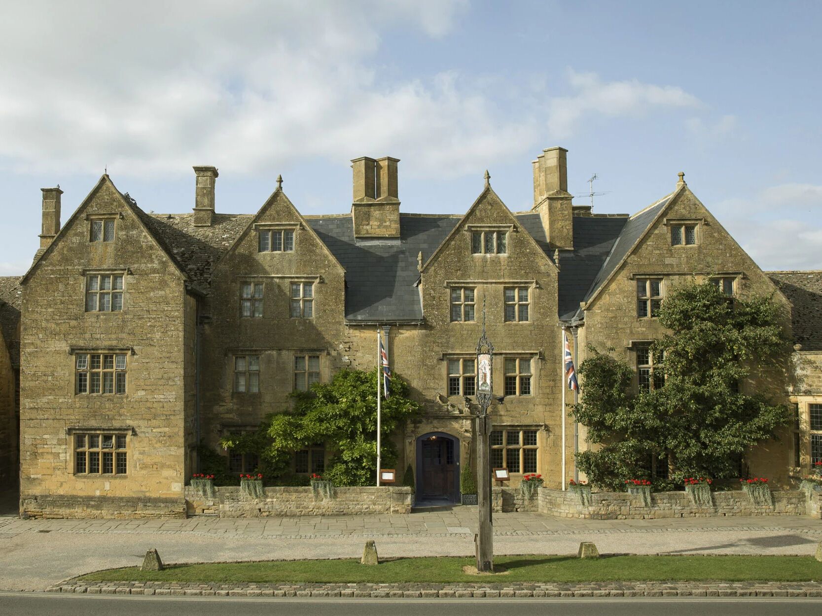 Picture of The Lygon Arms