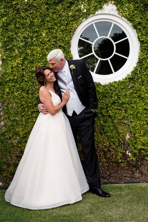 Classic Hayley Paige A-Line Wedding Dress