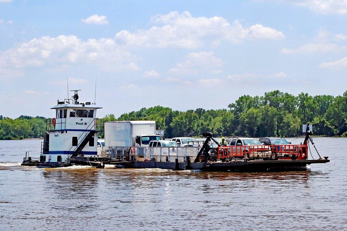 Picture of Golden Eagle Ferry MO