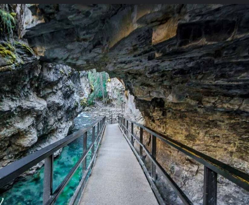Picture of Johnston Canyon 