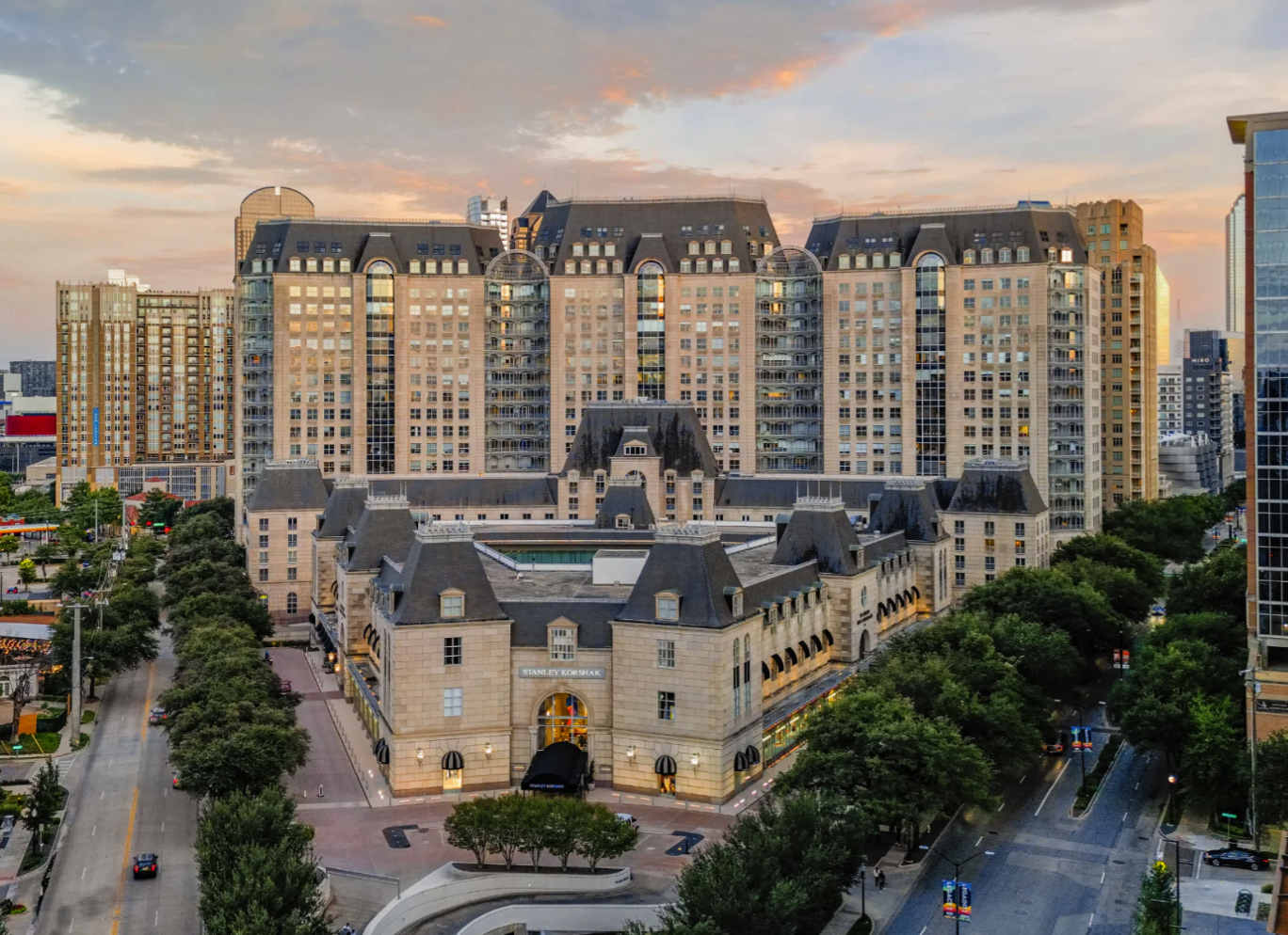Picture of Hotel Crescent Court