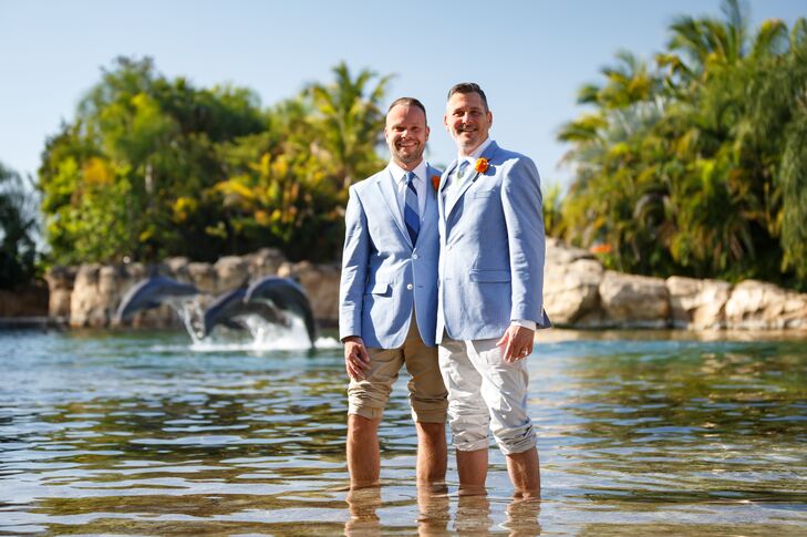 Sascha Voss (41 and a catering sales manager) and Tom Keller (49 and a director of human resources) used light blue, sand tones and oranges to represe