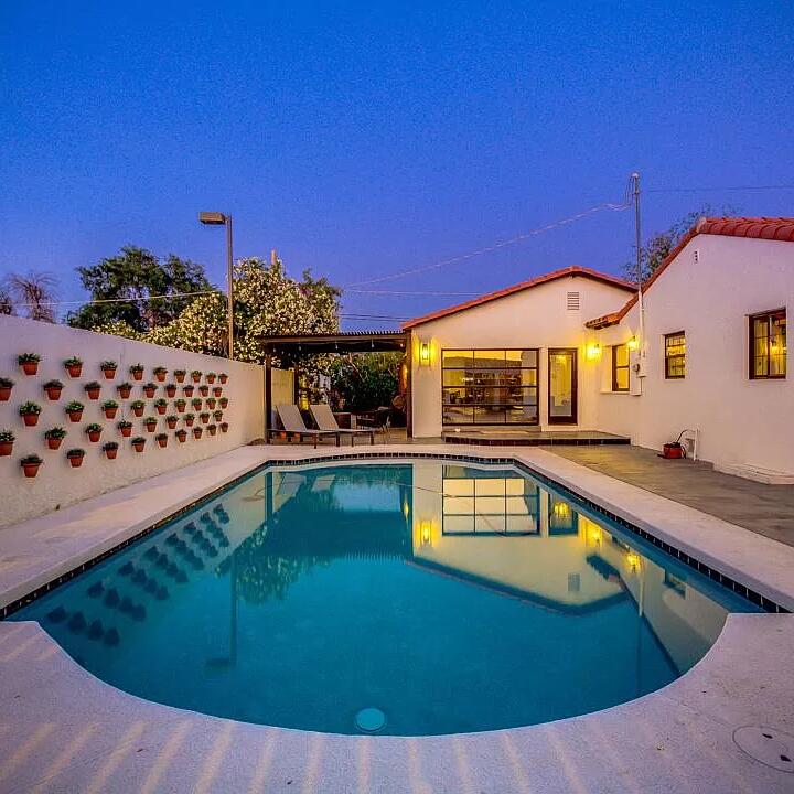 Picture of Airbnb Pool
