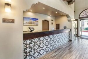 Picture of Comfort Inn & Suites Orange County John Wayne Airport