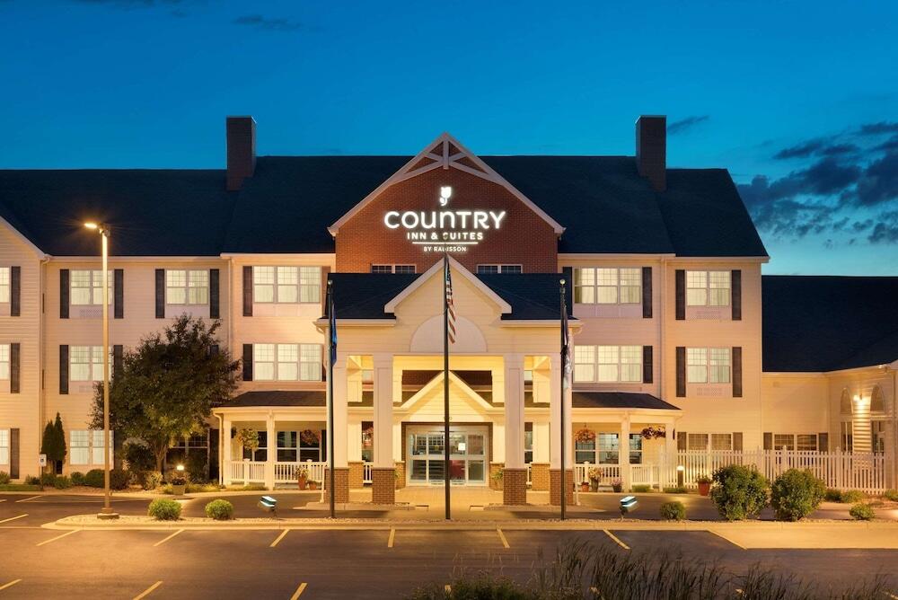 Picture of Country Inn & Suites by Radisson, Appleton North, WI