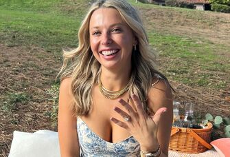 Influencer Patricia Flach's engagement photo
