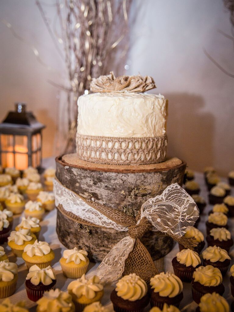 Burlap decorated bridal shower cake. 