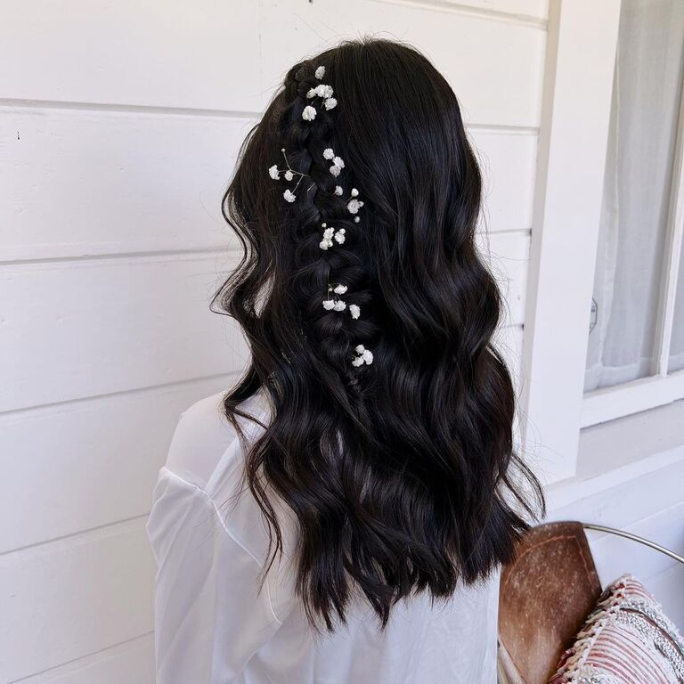 50+ Wedding Guest Hairstyles from Easy to Trendy