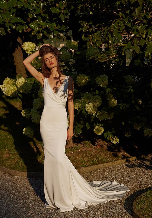 Justin Alexander Irving Fit-and-Flare Wedding Dress - 5