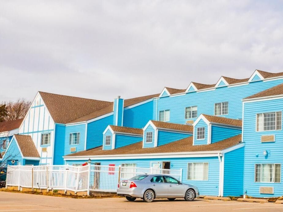 Picture of Cozy House Inn & Suites