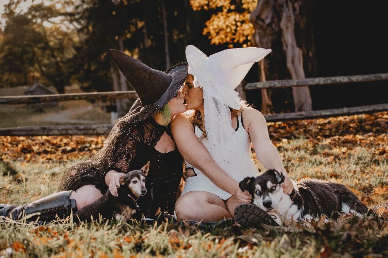 Alyssa & Nicole Home Page Banner