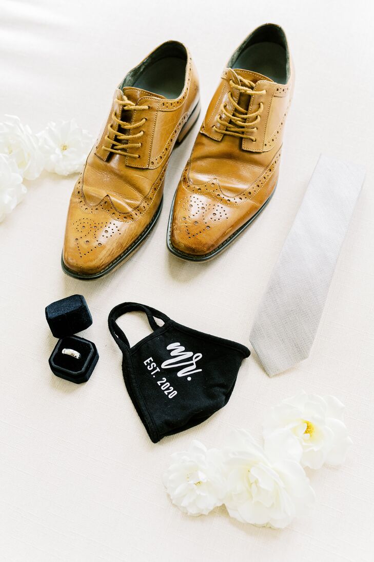 Groom's Accessories for Wedding at Leal Vineyards in Hollister,  California