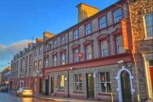 Picture of Charlemont Arms Hotel