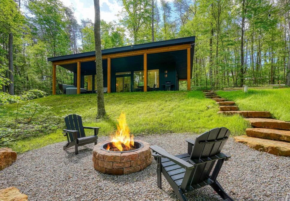 Picture of Dream Weaver Cabin ~ Modern Meets Nature