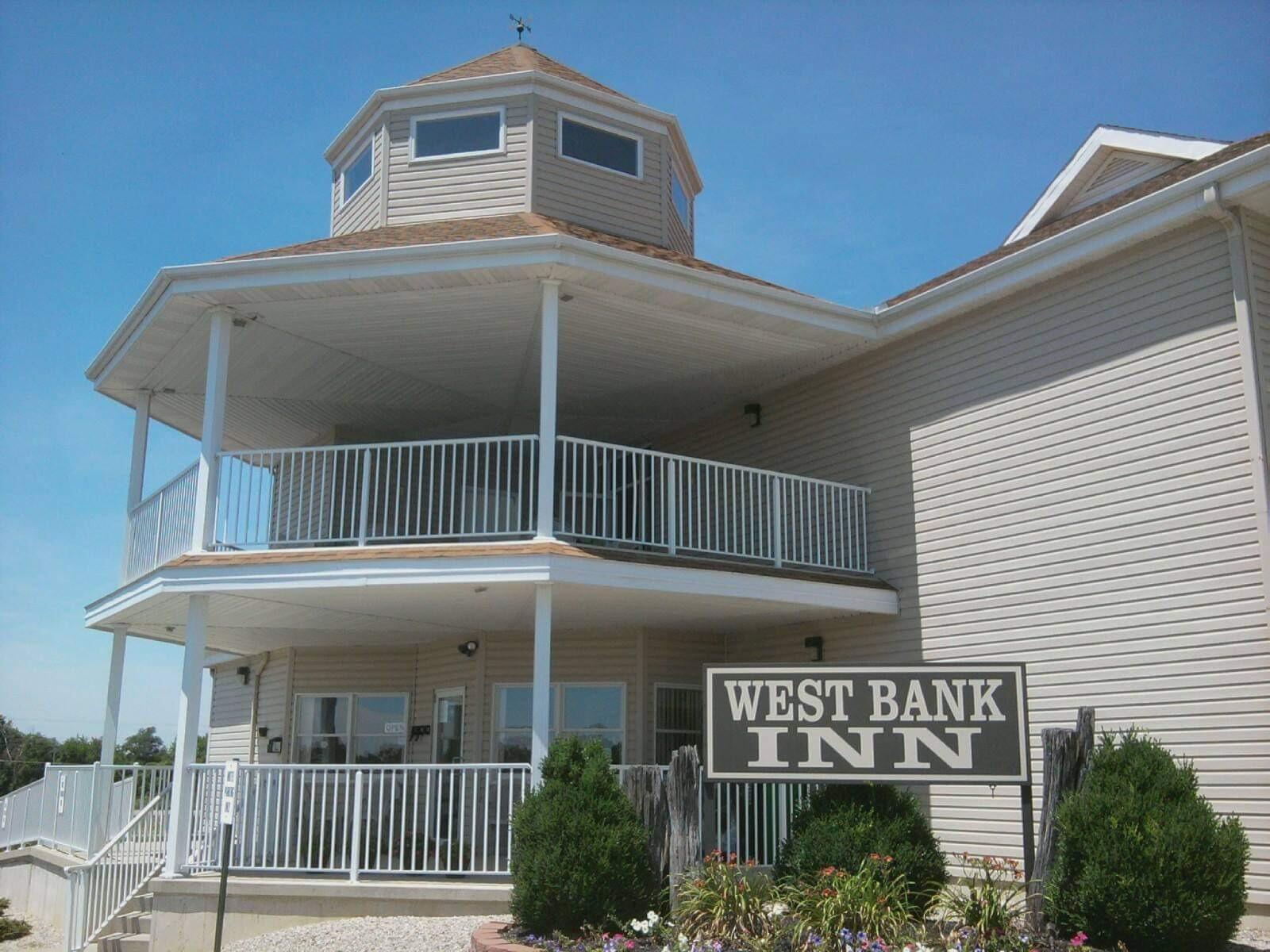 Picture of West Bank Inn