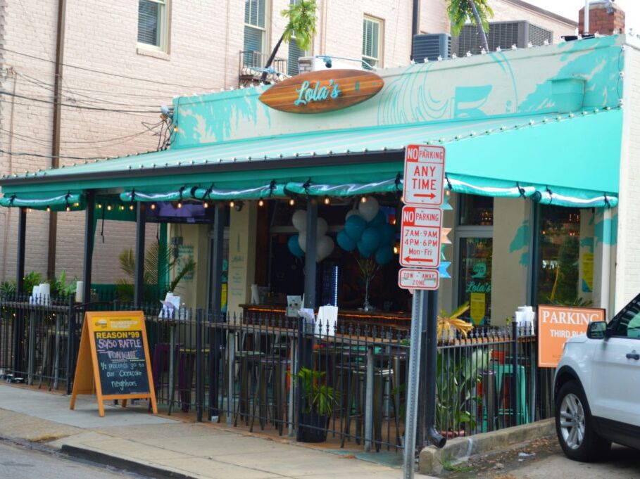 Picture of Lola's Beach Bar