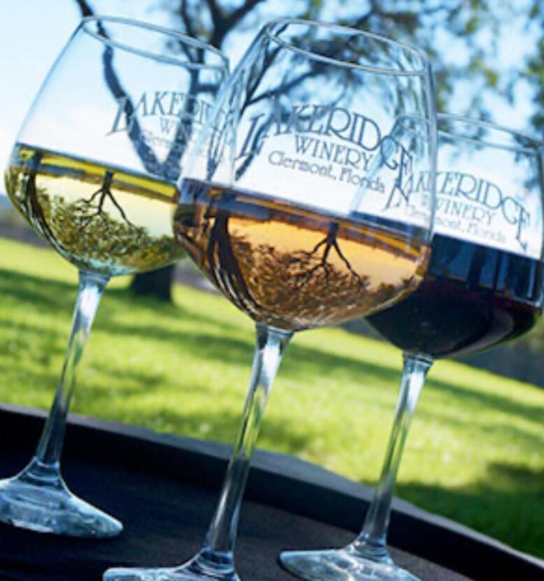 Picture of Lakeridge Winery & Vineyards