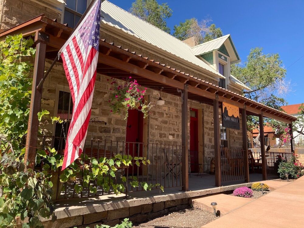 Picture of The Stone House Inn