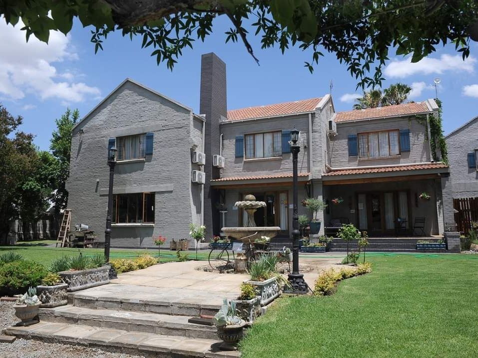 Picture of Tuscana Villa Guest House