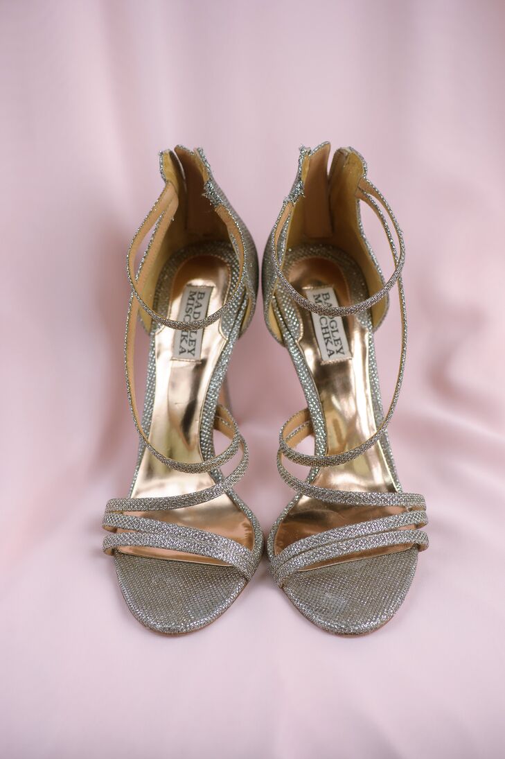Chantel paired her Lillian West mermaid wedding dress with silver Badgley Mischka heels and simple jewelry.