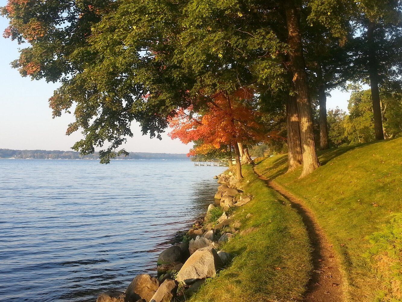 Picture of Lake Geneva Shore Path