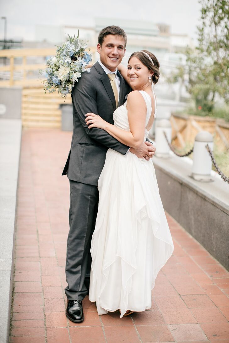 A typical banquet hall simply wouldn’t do for Samantha Kuntz (27 and a historic preservationist) and Brian Lace’s (28 and an accountant) early Septemb