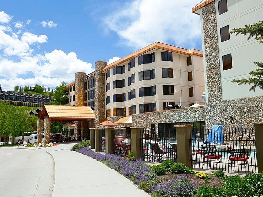 Picture of Grand Lodge Hotel Crested Butte