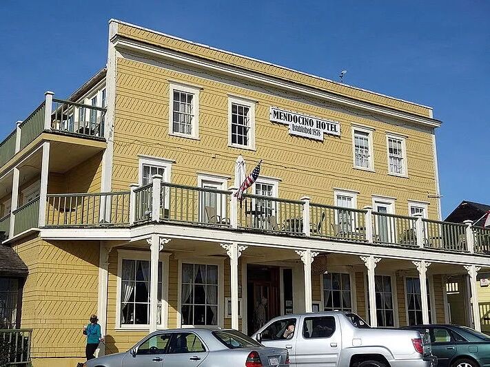 Picture of Mendocino Hotel and Garden Suites