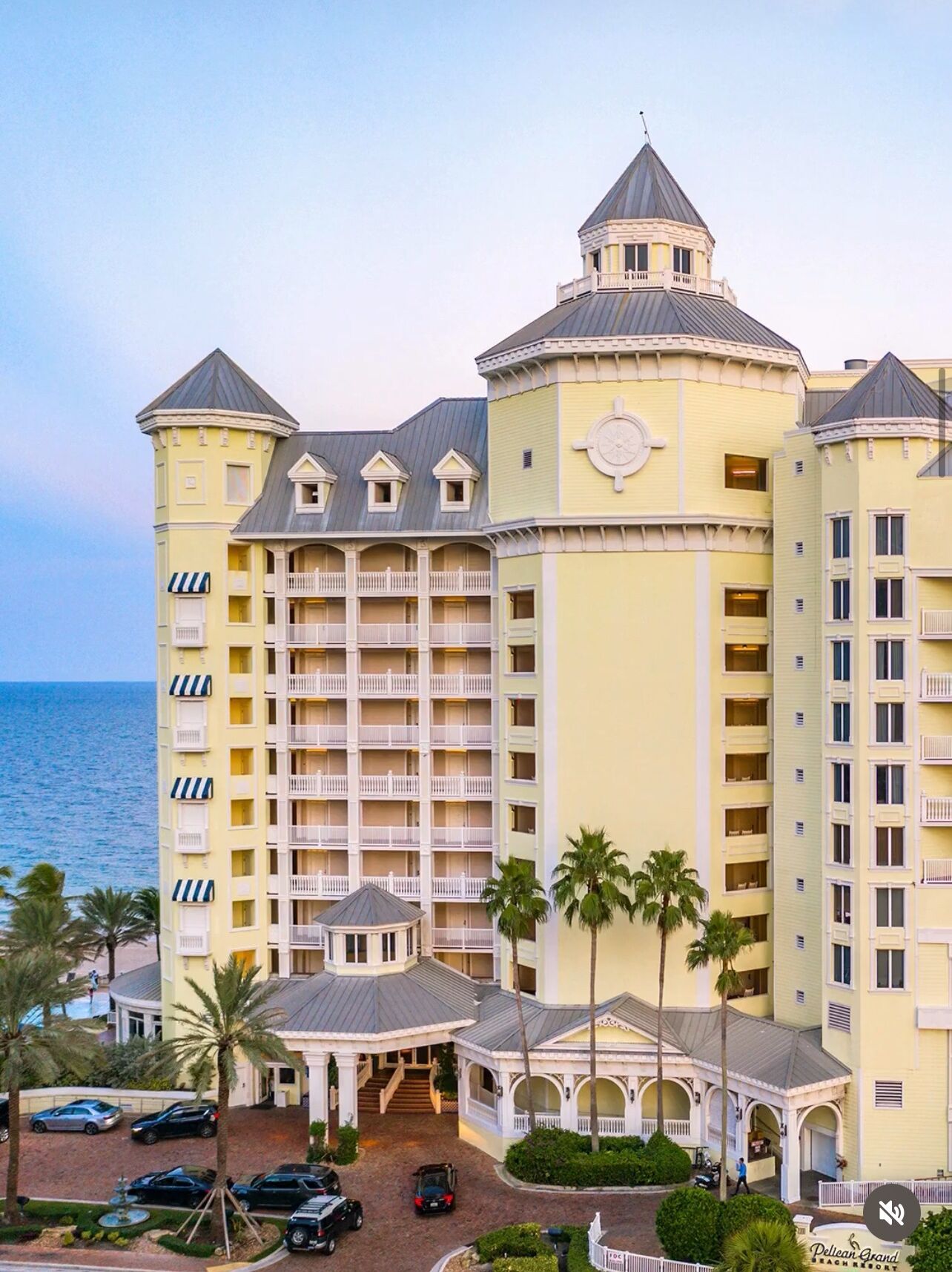 Picture of Pelican Grand Beach Resort